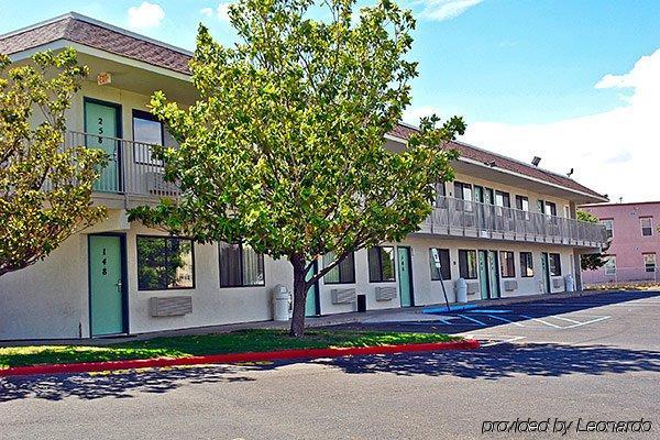 Rodeway Inn Las Cruces Exterior photo